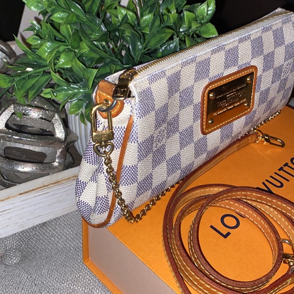Louis Vuitton Damier Azur Eva Clutch & crossbody bag - Picture 6 of 16